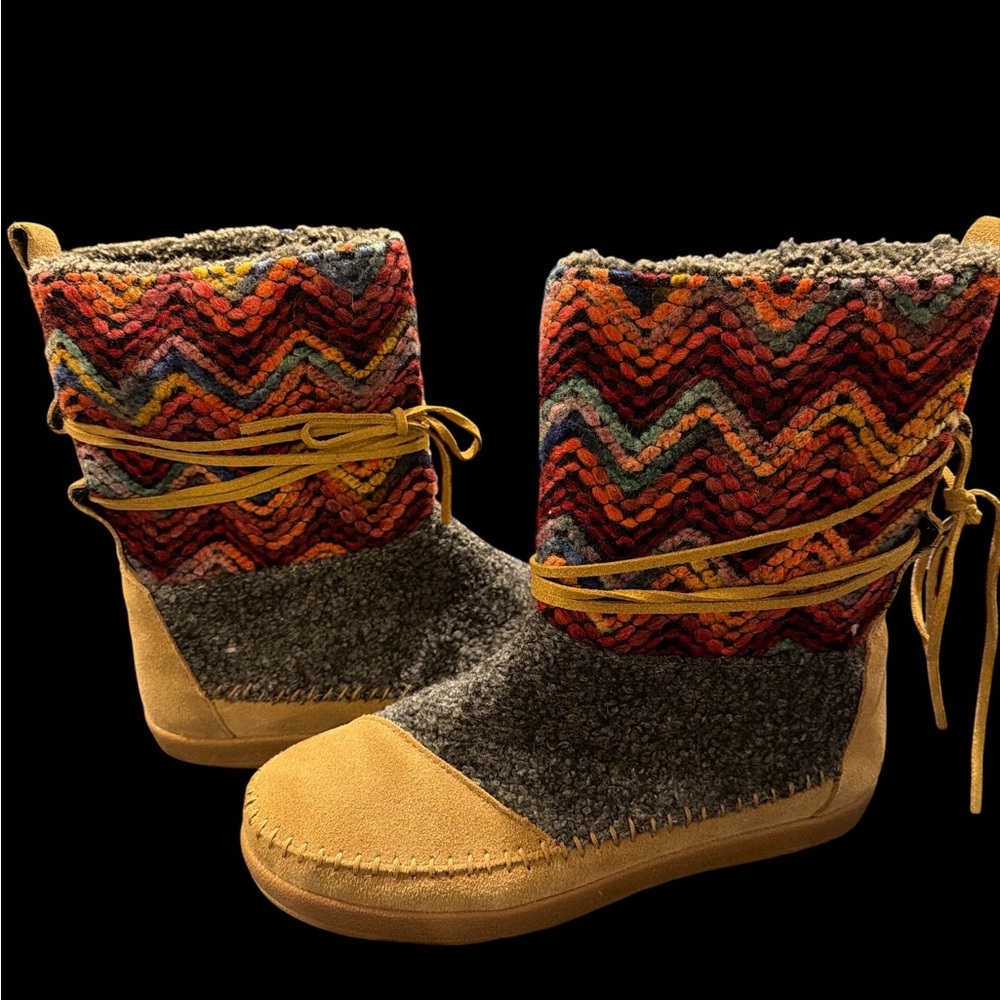 Toms Suede Nepal Boots Women’s Size 7